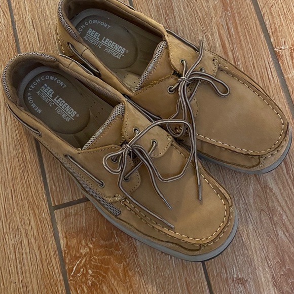 reel legends boat shoes